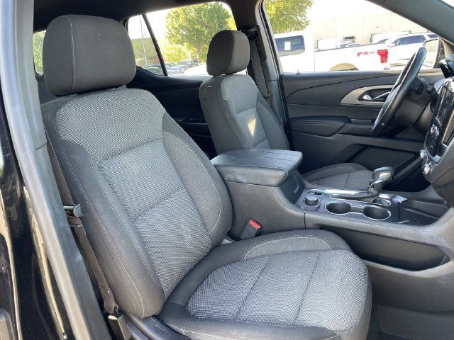 Used 2023 Chevrolet Traverse LT FWD image 25