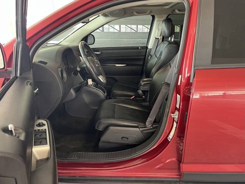 Used 2016 Jeep Compass High Altitude AWD/4WD image 16