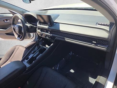 Used 2024 Honda Accord EX image 21