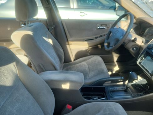 Used 2001 Honda Accord EX image 10