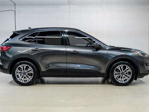 Used 2020 Ford Escape SEL image 7