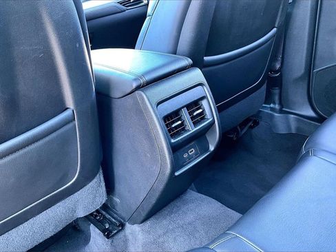 Used 2023 Cadillac XT4 Premium Luxury image 25