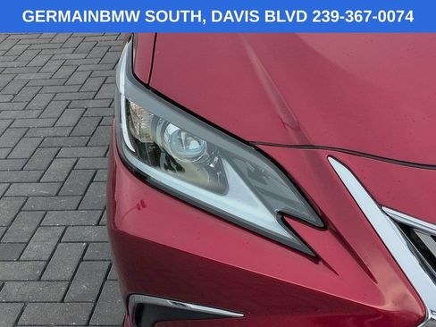 Used 2020 Lexus ES 350 w/ Accessory Package FWD image 11