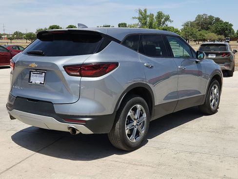 Used 2025 Chevrolet Blazer LT AWD/4WD image 4