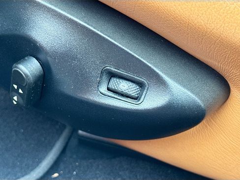 Used 2015 Maserati GranTurismo MC image 20