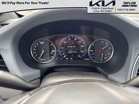 Used 2022 Buick Enclave Premium image 18