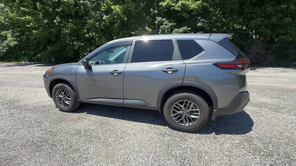 Used 2023 Nissan Rogue S AWD/4WD image 6