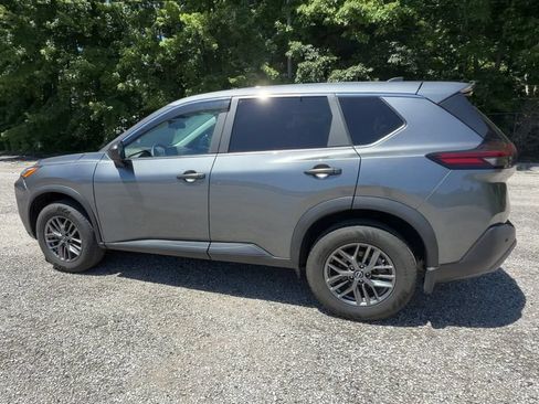 Used 2023 Nissan Rogue S AWD/4WD image 6