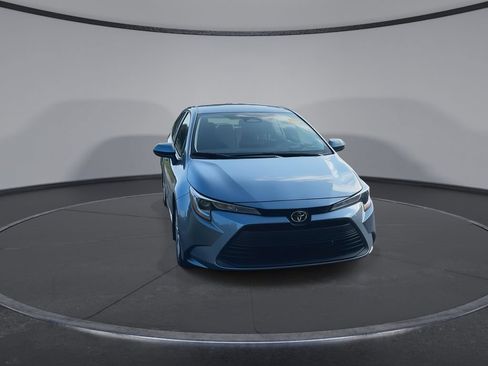 Certified 2026 Toyota Corolla LE FWD image 3
