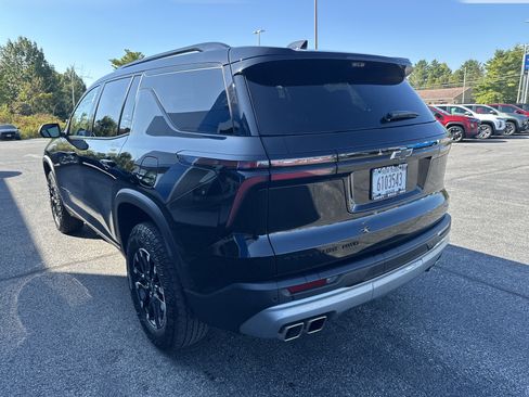 Certified 2024 Chevrolet Traverse Z71 w/ Enhanced Driving Package image 4