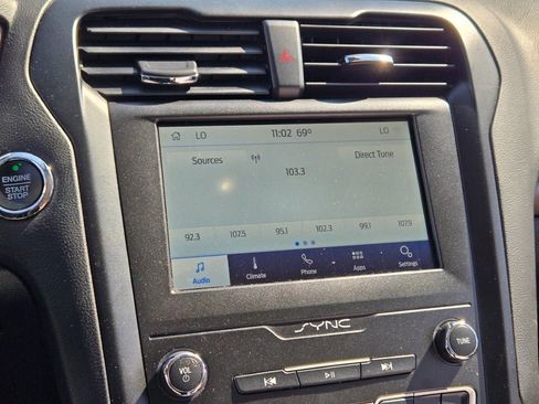 Used 2020 Ford Fusion SE w/ Equipment Group 151A image 21