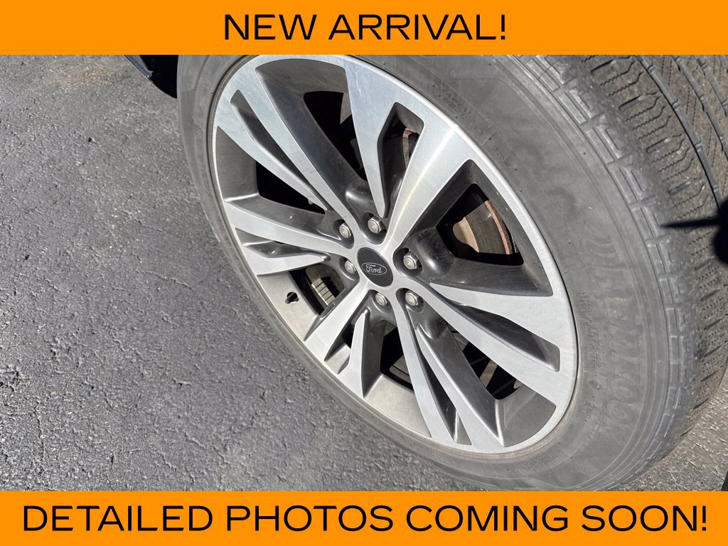Used 2021 Ford Expedition Platinum AWD/4WD image 3