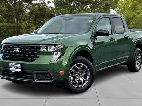 New 2025 Ford Maverick XLT w/ XLT Luxury Package image 2