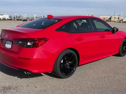 Used 2024 Honda Civic Sport image 8