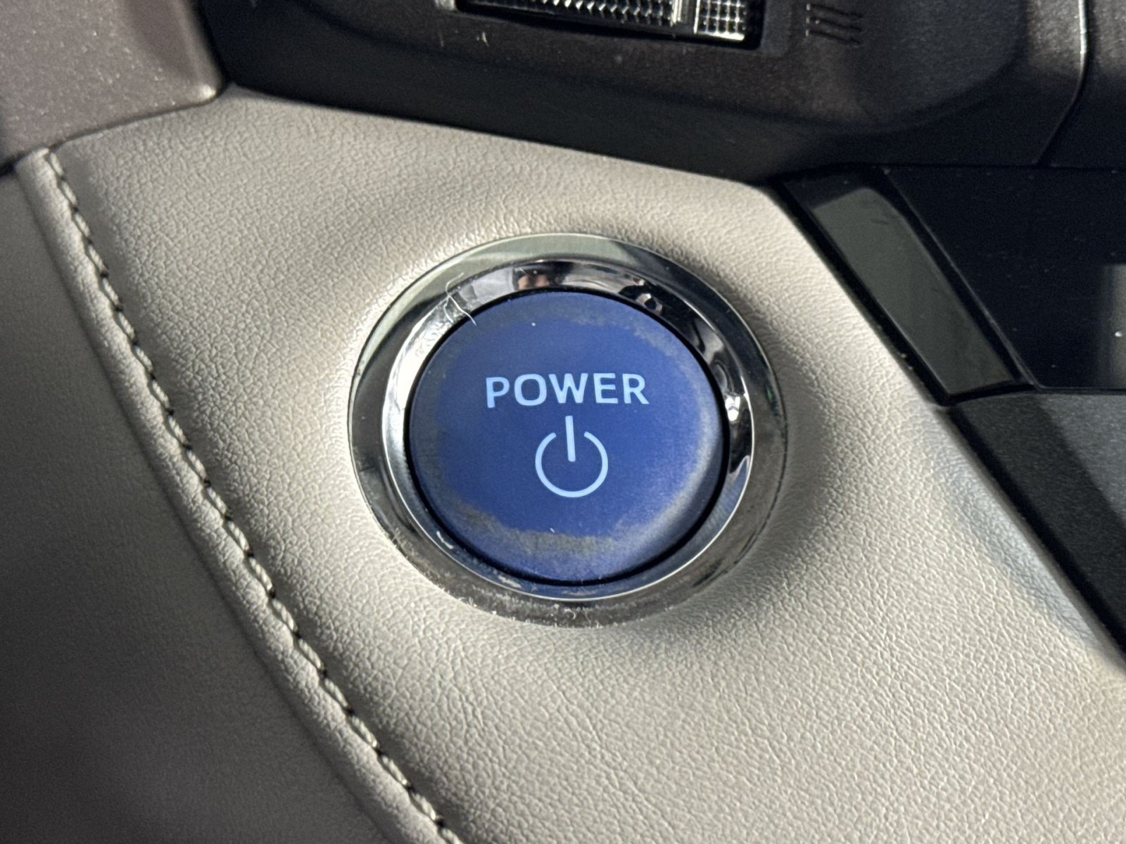 Used 2017 Toyota RAV4 Limited AWD/4WD image 42