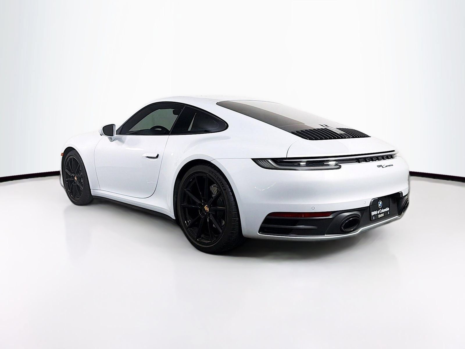 Used 2024 Porsche 911 Carrera RWD image 5