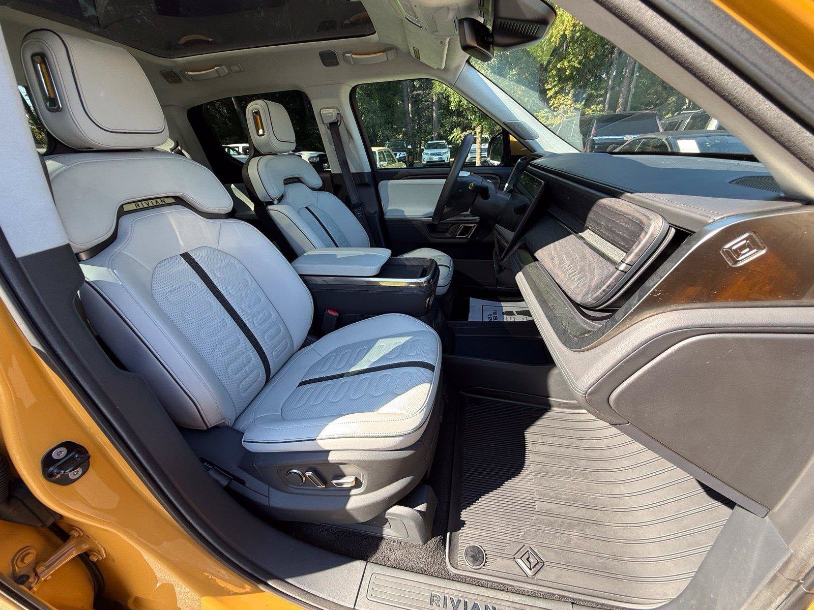 Used 2023 Rivian R1T Adventure Quad AWD/4WD image 21