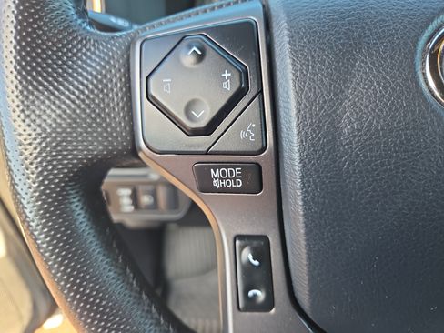 Certified 2019 Toyota Tacoma TRD Sport AWD/4WD image 28