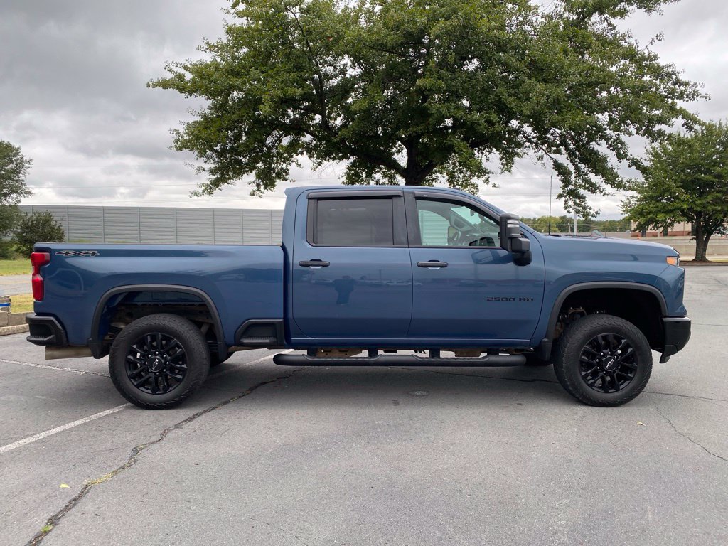 Used 2025 Chevrolet Silverado 2500 Custom w/ Custom Value Package AWD/4WD image 8