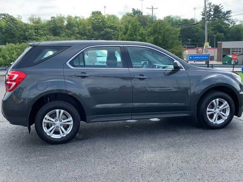 Certified 2017 Chevrolet Equinox LS FWD image 9