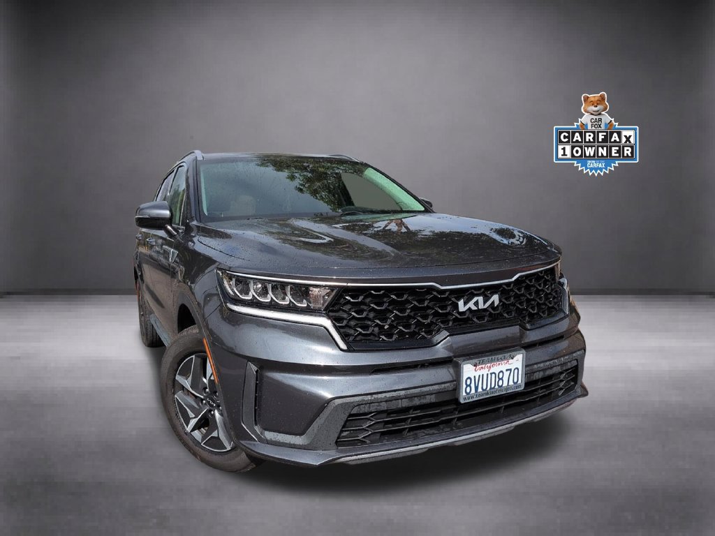 Used 2022 Kia Sorento S FWD image 2