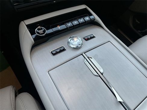 New 2025 Lincoln Navigator Reserve image 20