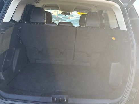 Used 2018 Ford Escape SEL AWD/4WD image 9