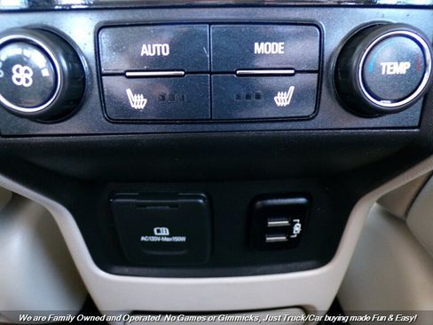 Used 2018 GMC Acadia Denali w/ Technology Package FWD image 34