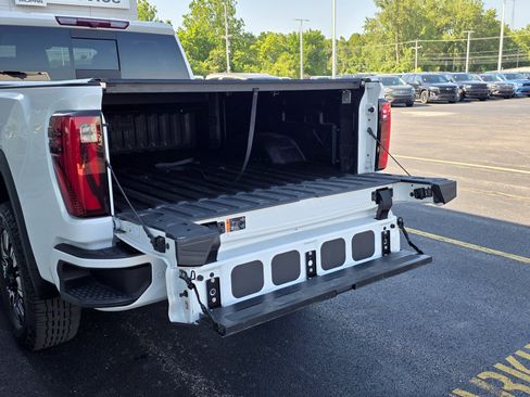 Used 2025 GMC Sierra 2500 Denali w/ Max Trailering Package AWD/4WD image 18