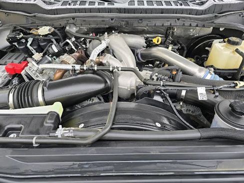 Used 2023 Ford F250 XL w/ FX4 Off-Road Package AWD/4WD image 17