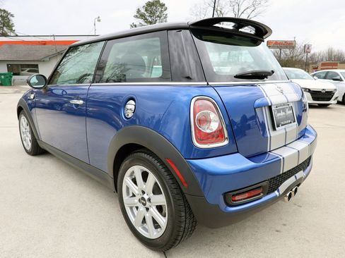 Used 2013 MINI Cooper S w/ Premium Pkg image 4