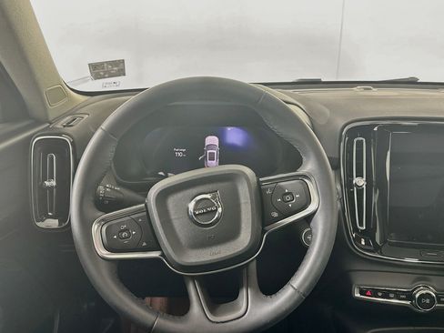 Used 2024 Volvo XC40 B5 Core w/ Protection Package AWD/4WD image 18