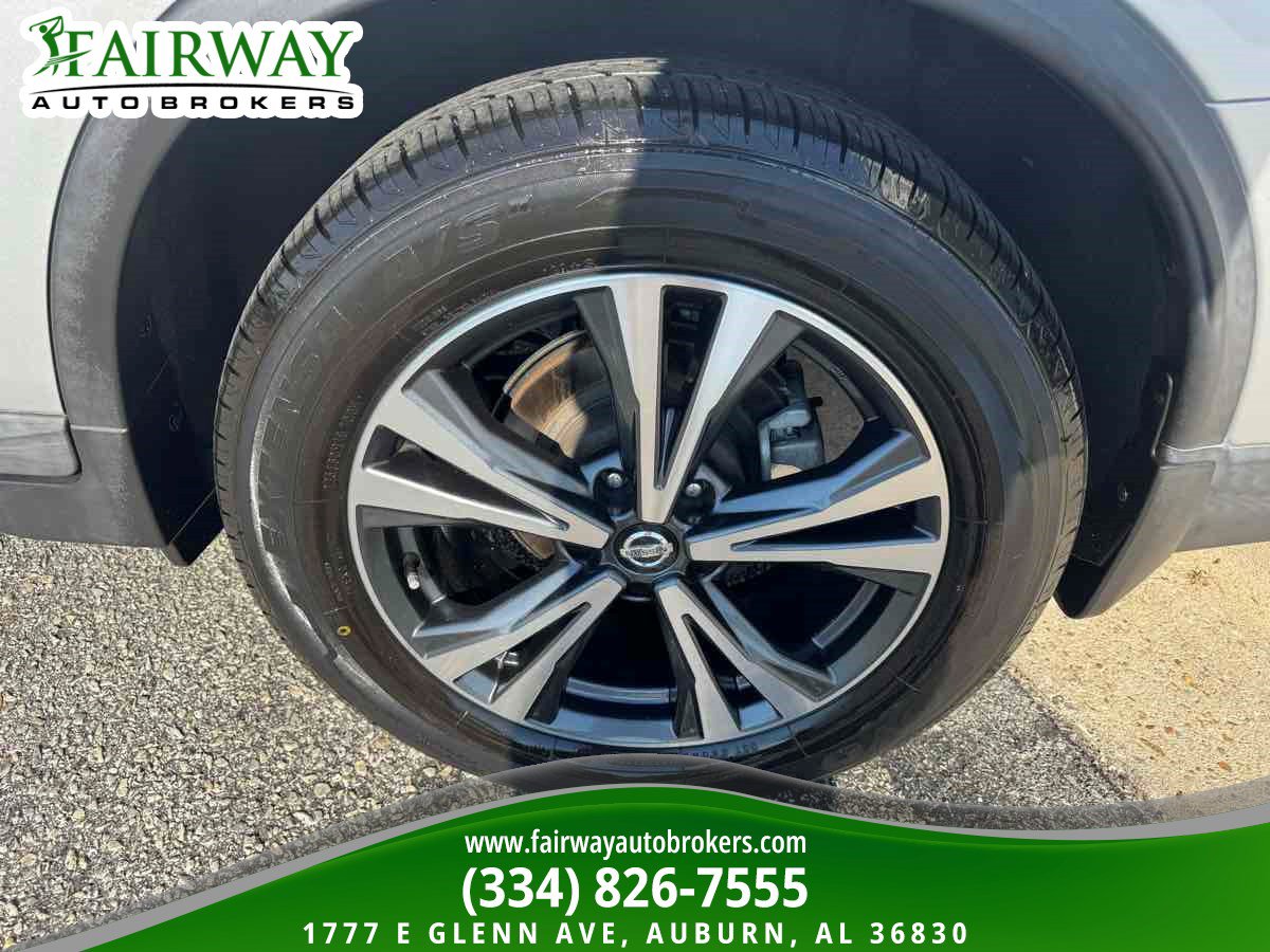 Used 2018 Nissan Rogue SL w/ Premium Package FWD image 33