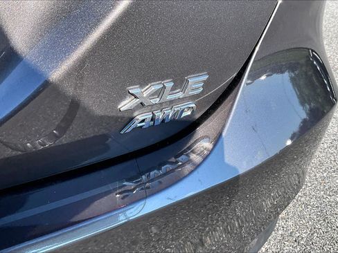 Used 2023 Toyota Camry XLE w/ Cold Weather Package AWD/4WD image 10