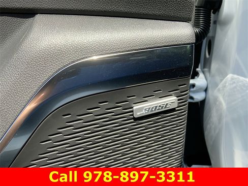 New 2025 GMC Acadia Elevation image 23