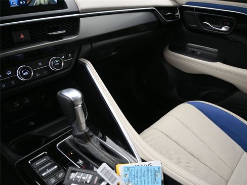 Certified 2025 Acura ADX A-Spec image 4