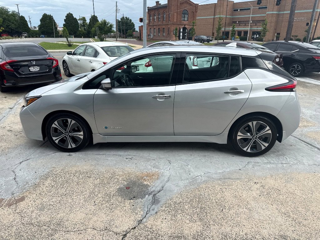 Used 2018 Nissan Leaf SL w/ SL Technology Package FWD image 7