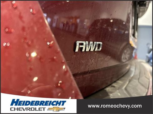 Used 2016 Chevrolet Equinox LTZ w/ Enhanced Convenience Package image 34