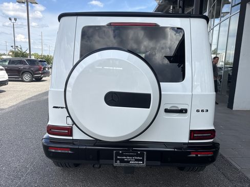 Used 2025 Mercedes-Benz G 63 AMG 4MATIC image 3