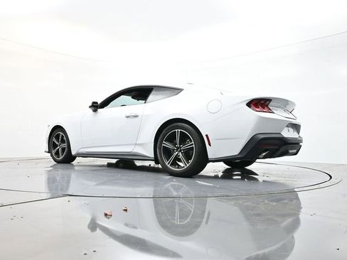 Used 2024 Ford Mustang Premium image 33