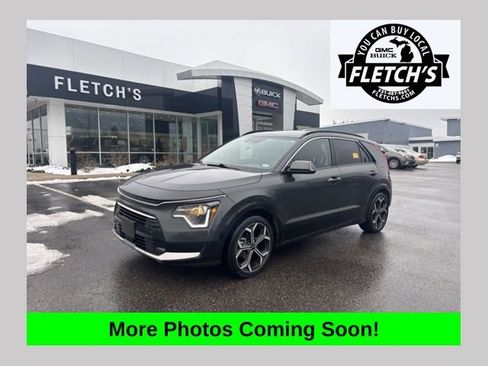 Used 2023 Kia Niro EX Touring image 1