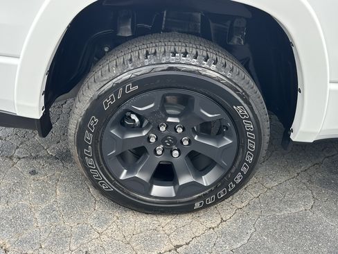 Used 2025 RAM 1500 Big Horn image 19