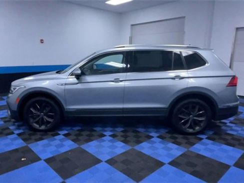 Used 2022 Volkswagen Tiguan SE image 5