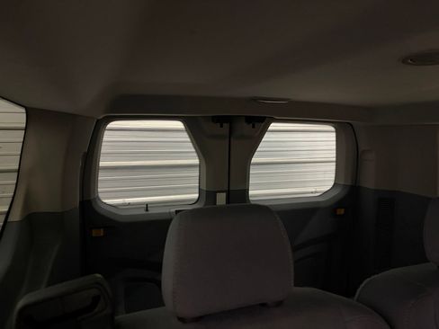 Used 2015 Ford Transit 150 XLT RWD image 29