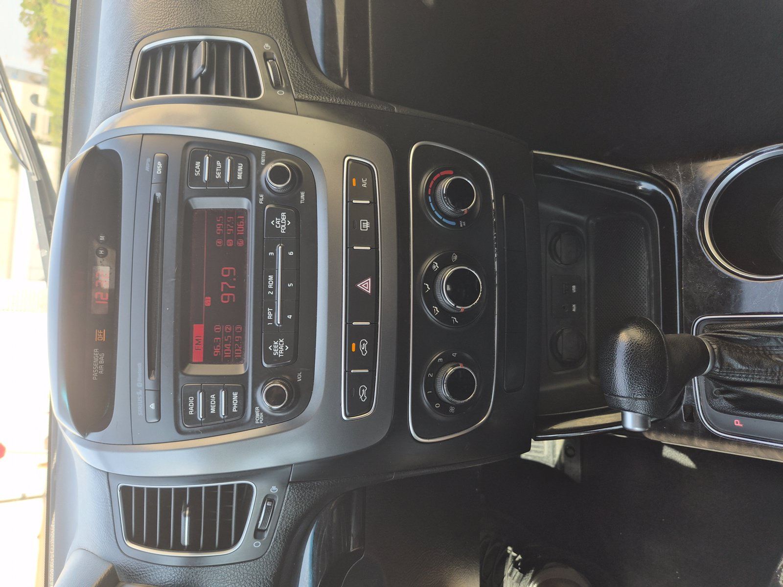 Used 2014 Kia Sorento LX FWD image 11