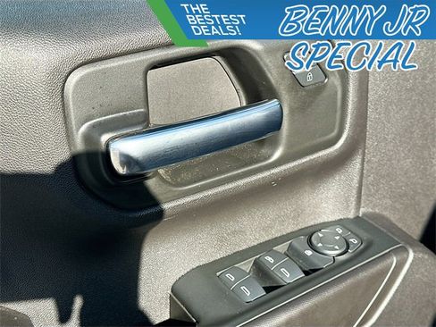 Used 2024 Chevrolet Silverado 1500 Custom Trail Boss w/ LPO, Dark Essentials Package image 17