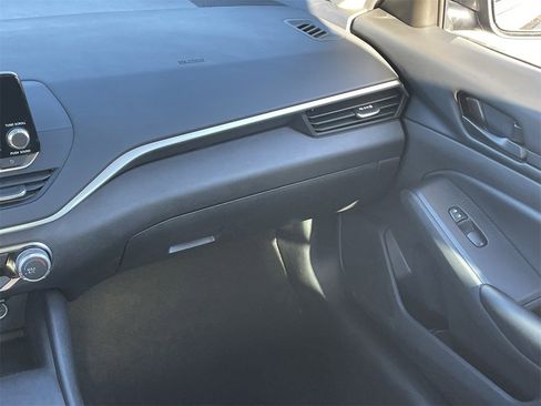 Used 2023 Nissan Altima 2.5 S image 16