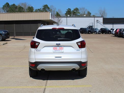 Used 2019 Ford Escape Titanium image 8