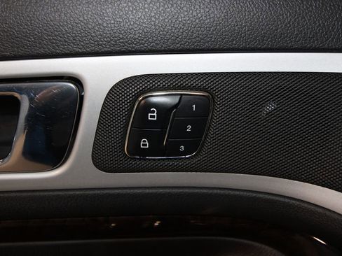 Used 2013 Ford Explorer Limited image 10