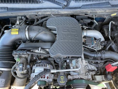 Used 2006 Chevrolet Silverado 2500 LT w/ Onstar Plus Package AWD/4WD image 36
